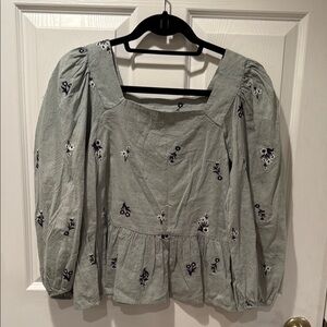 UNIVERSAL THREAD Green Embroidered Floral Square Neck Long Sleeve Top